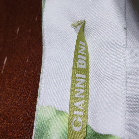 Gianni Bini "Eva" Palm Print Shorts - Picture 5 of 8